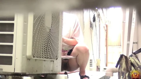 BFEE-04 Peeping shooting pooping girls in city on outdoor. (HD 1080p)