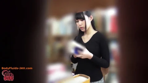 FF-201 Kinky play in toilet pissing girls. (HD 1080p)