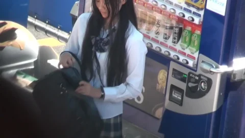 PM113 盗撮！！　野グソ野ション　９　女子高生編 Peeping Outdoor Shitting