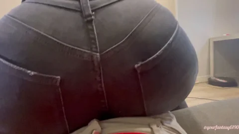 Yourfantasy6190 – Lap farts in black jeans — Full Scene