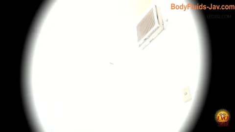 EE-512 盗撮、仕事中に溜まった尿 Voyeur, Urine Accumulated During Work HD