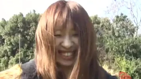 F50-01 青空オナラ　野外でブー！！ときどきくもり 放屁 素人 Farting under a Blue Sky