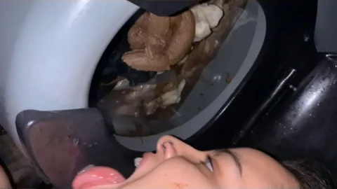 Portapottyqueen – A day as a human toilet | Full Scene